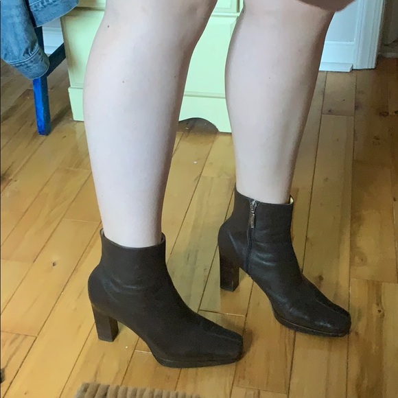 Tommy Hilfiger Brown Boots - Picture 6 of 7